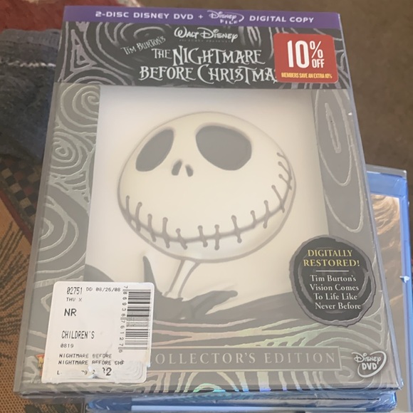 he Nightmare Before Christmas Disney DVD, 2-Disc Set Collectors Edition New - Picture 4 of 4